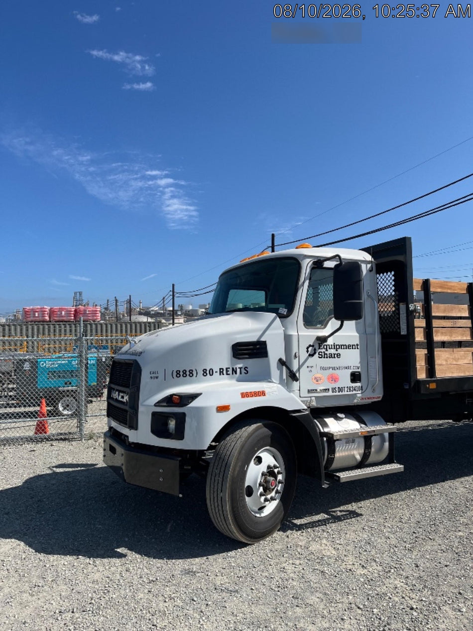 2026 MACK MD742 - Stake Bed Liftgate Reg Cab Diesel