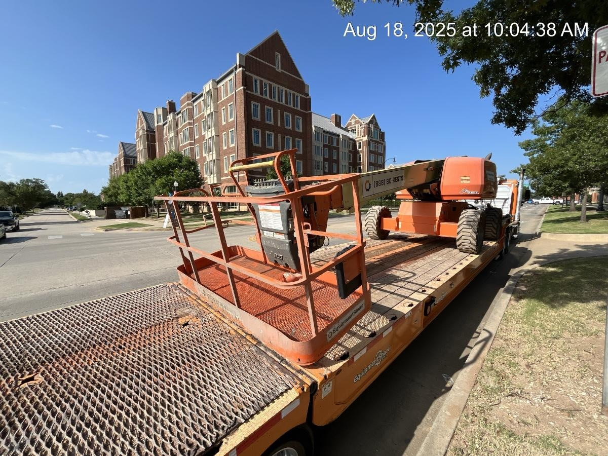 2019 JLG 600S 4WD