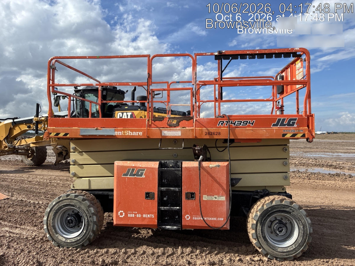 2022 JLG RT4394