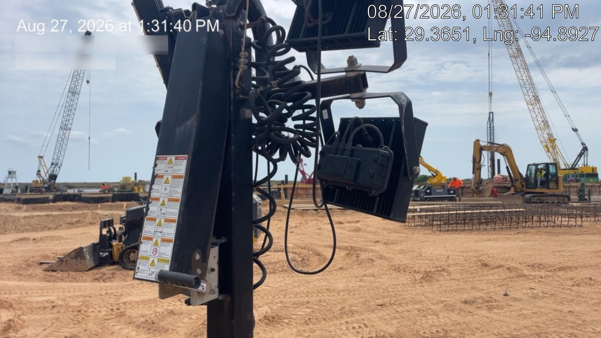 2022 Allmand NLV3GR (4) LED Light Fixture 350W, 23' Vertical Mast, 3kW Prime, Towable, ES Decals, T3