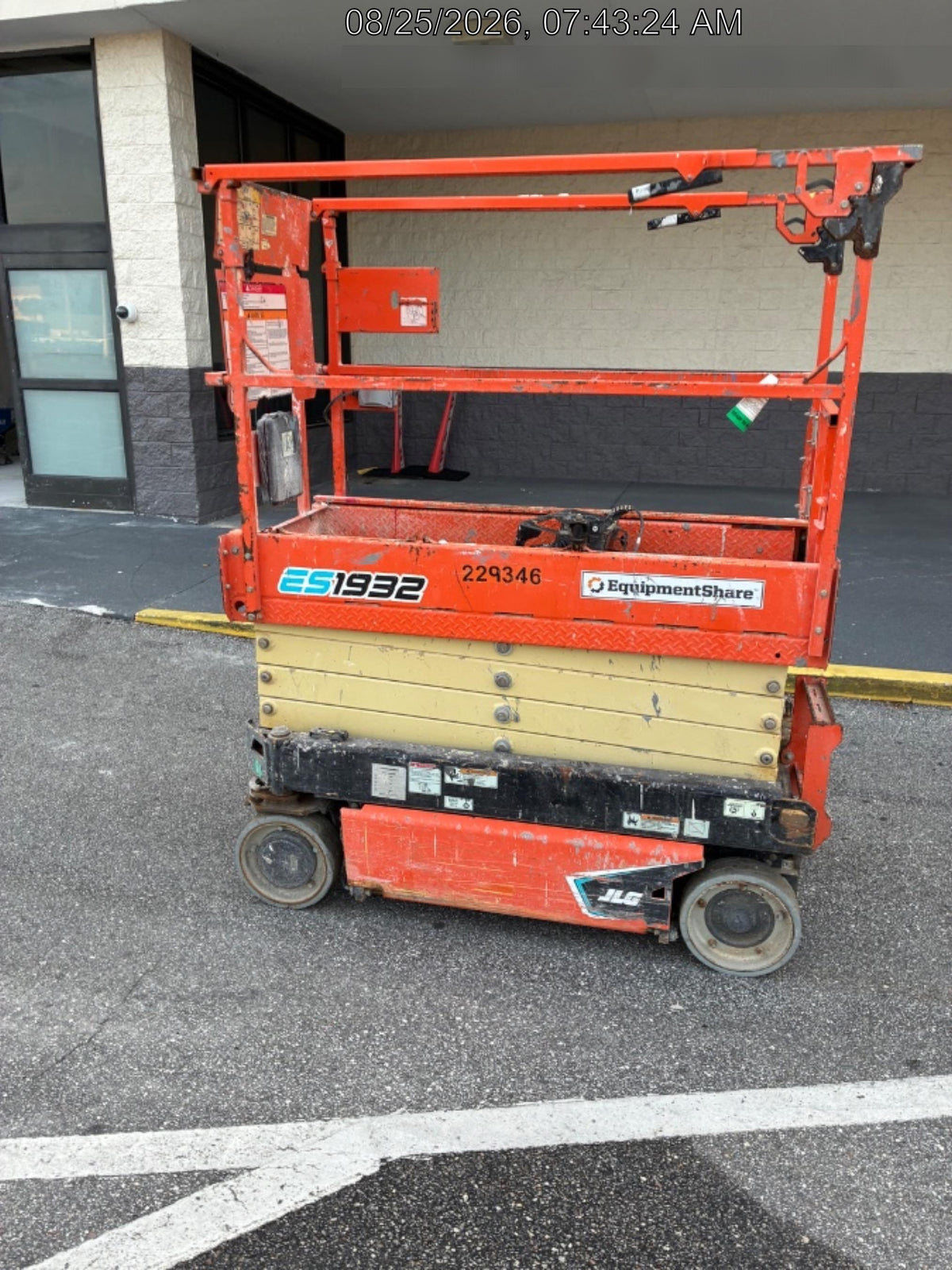2022 JLG ES1932