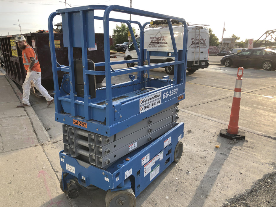 2020 Genie GS-1930 Solid Non Marking Tires, Beacon, Folding rails with half height swing gate