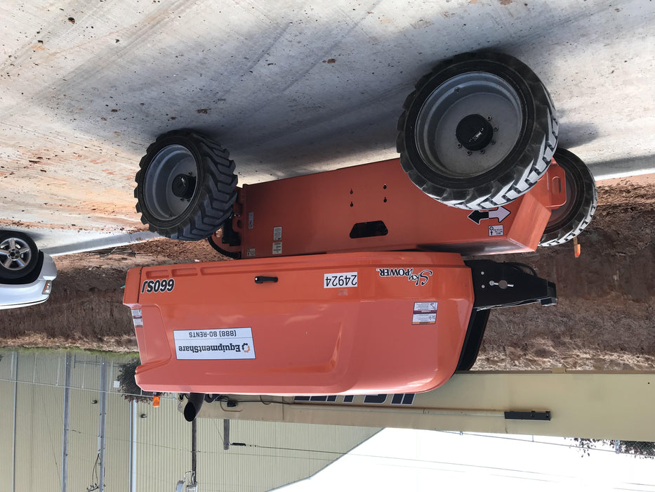 2019 JLG 660SJ
