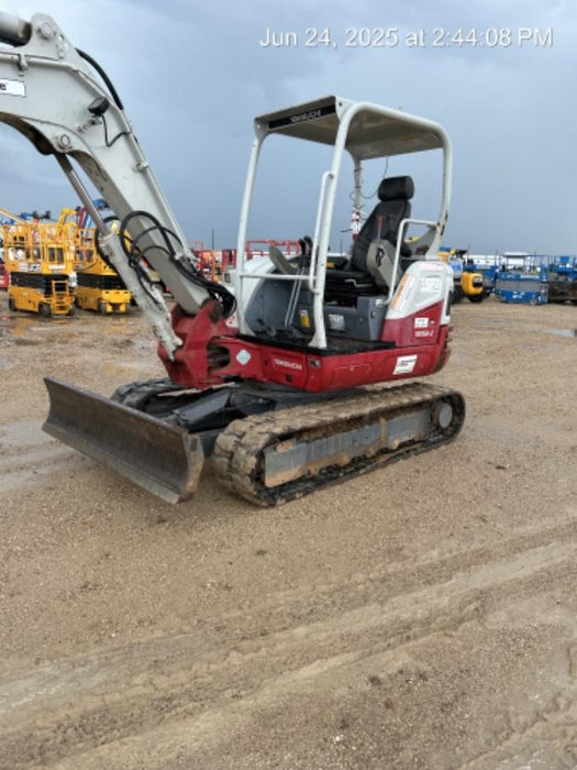 2021 TAKEUCHI TB250-2