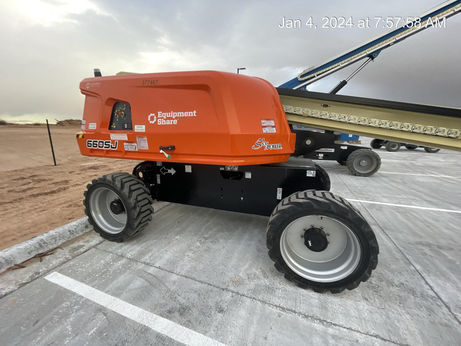 2023 JLG 660SJ