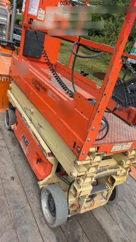 2016 JLG 1930ES