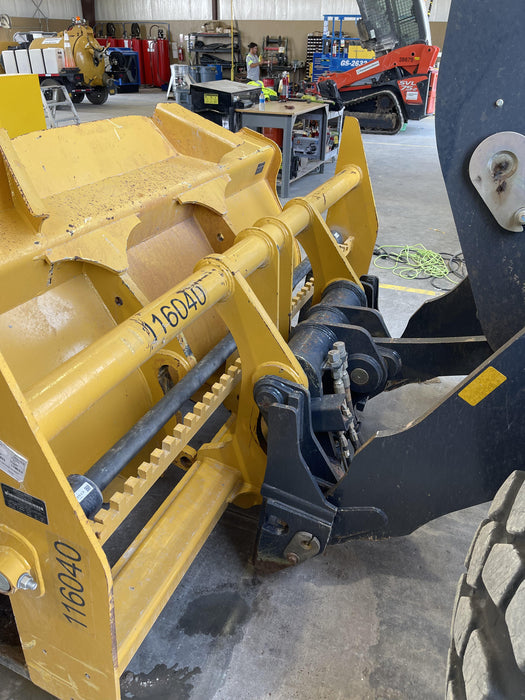 2020 JOHN DEERE 96" Loader Fork Carriage - John Deere