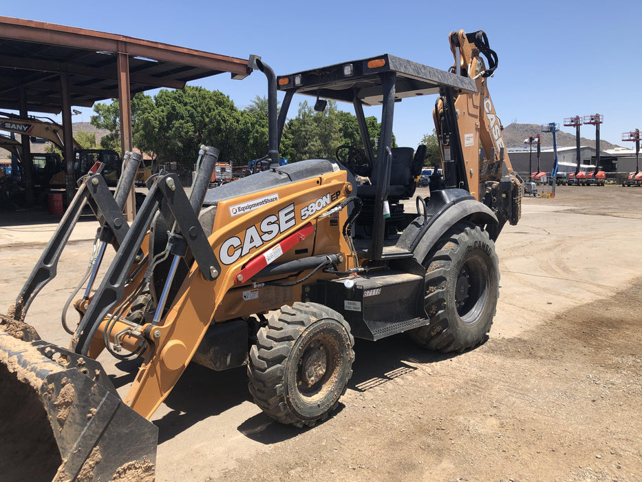 2020 CASE 580N EP - Extendable Backhoe