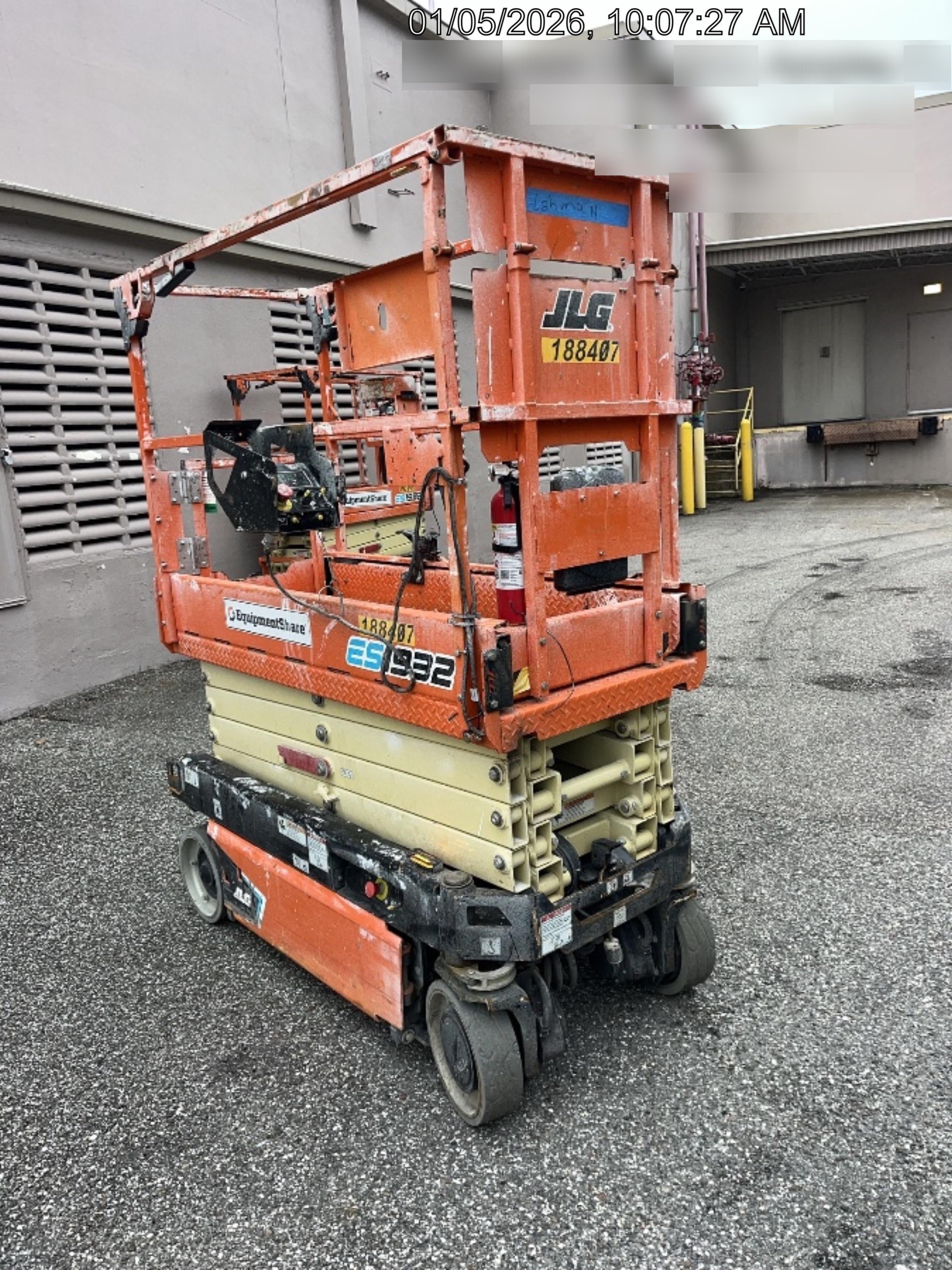 2021 JLG ES1932
