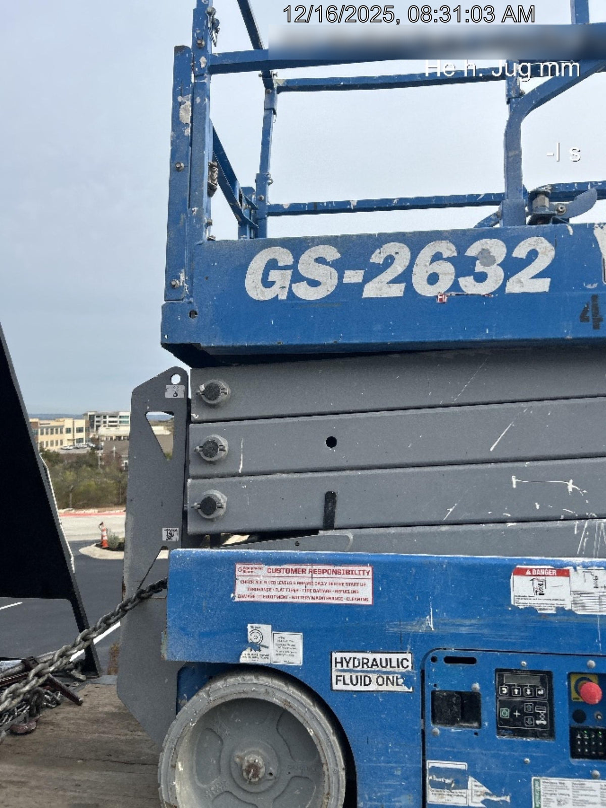 2019 Genie GS-2632 Folding rails with half height swing gate
