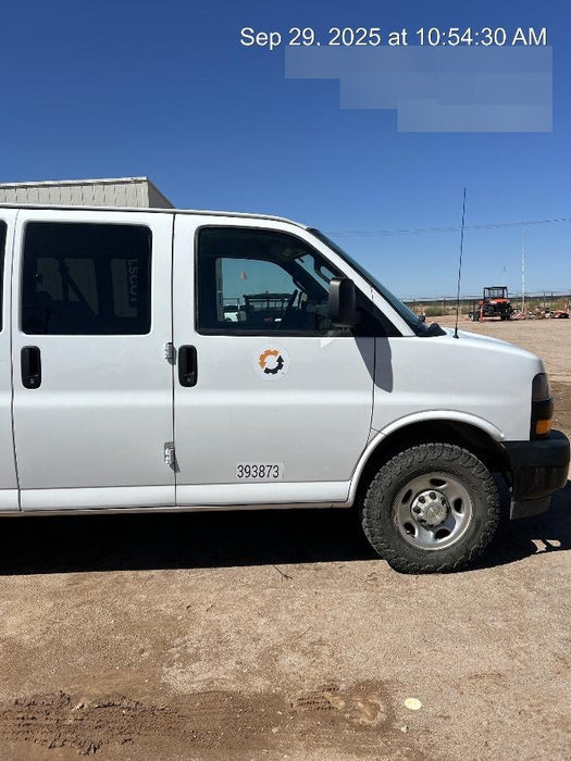 2023 CHEVROLET Express Van - Rental