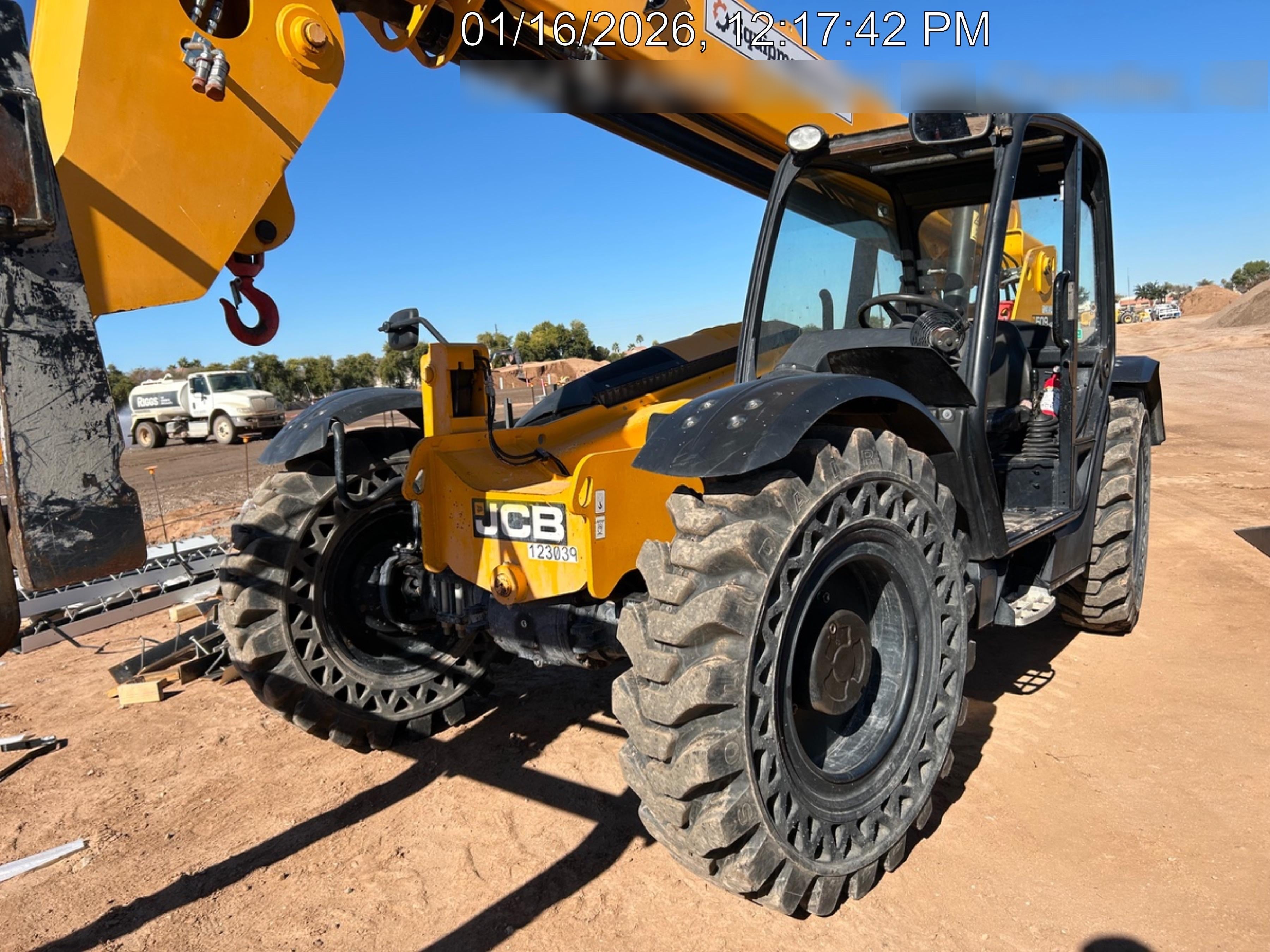 2021 JCB 509-42