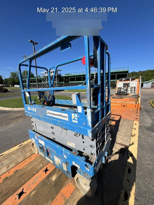 2019 Genie GS-1930 Fixed Rails with Chain Entry