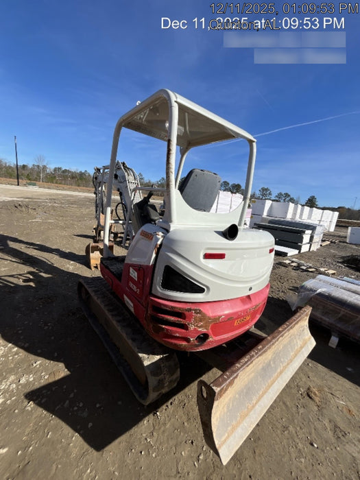 2021 TAKEUCHI TB235-2R