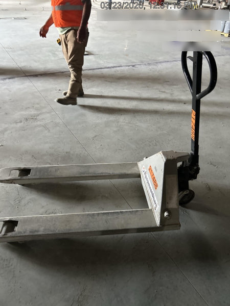 2022 ROUGHNECK 5,500lb Manual Pallet Jack - Roughneck