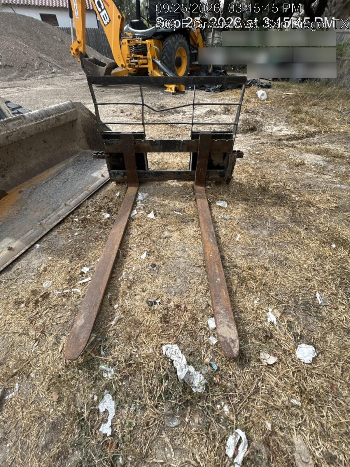 2023 ARROW MATERIAL HANDLING 24" Pallet Fork Frame