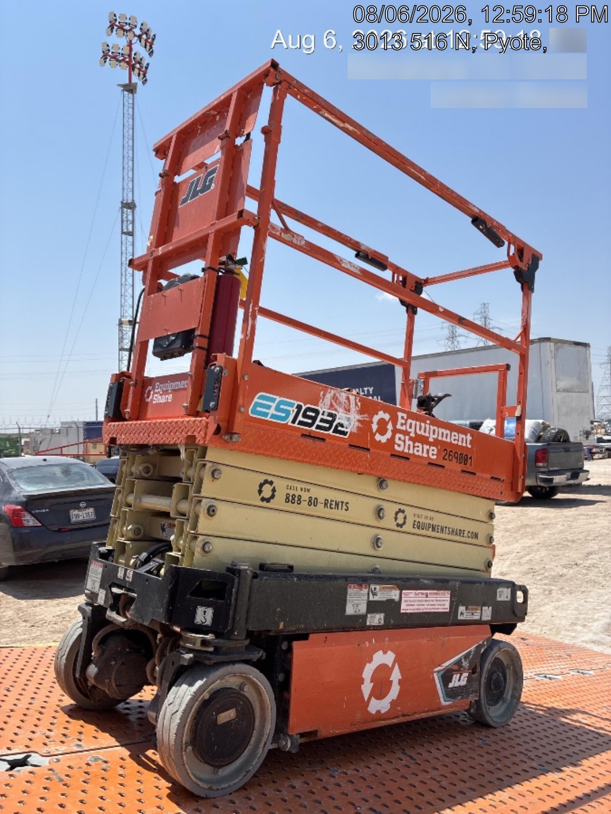 2022 JLG ES1932