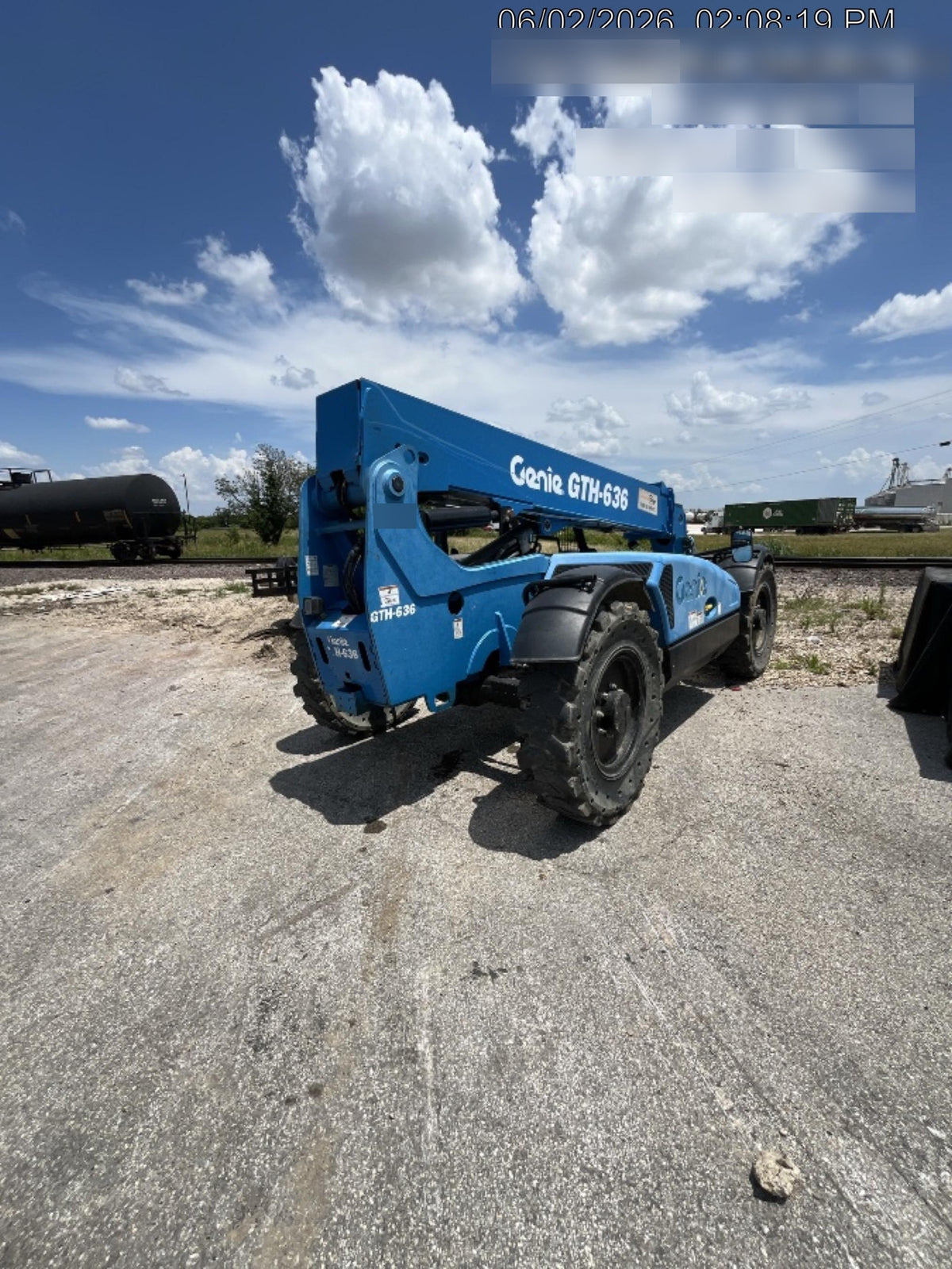2018 Genie GTH-636 GTH-636 w/Open ROPS, Solid Tires, beacon/work lights, 48" carriage/forks