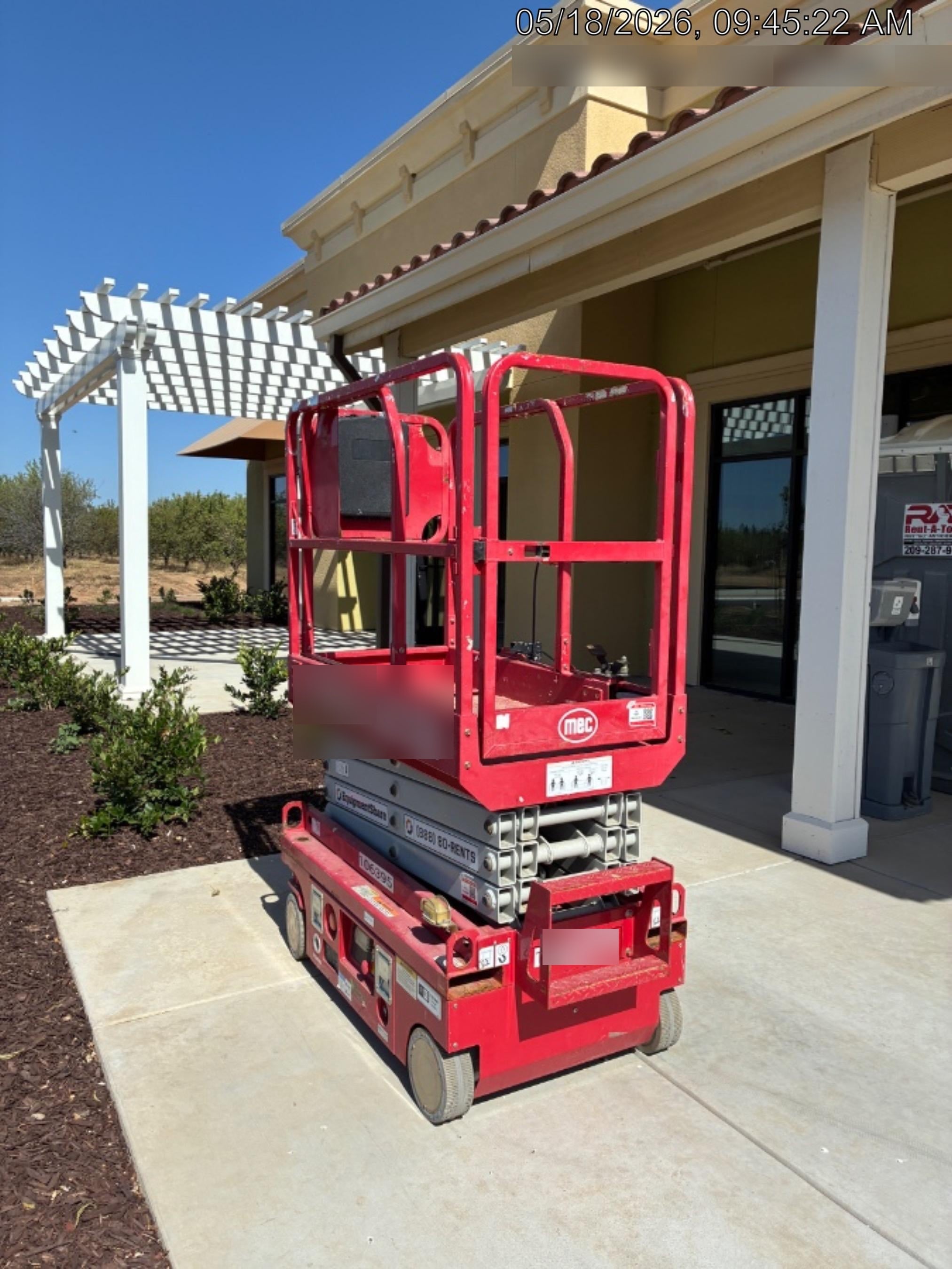 2020 MEC 1330SE Solid NM Tires, Steel Swing out Doors, LCS, Beacon, 900W Inverter