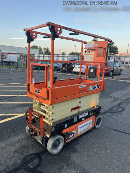 2022 JLG ES1932