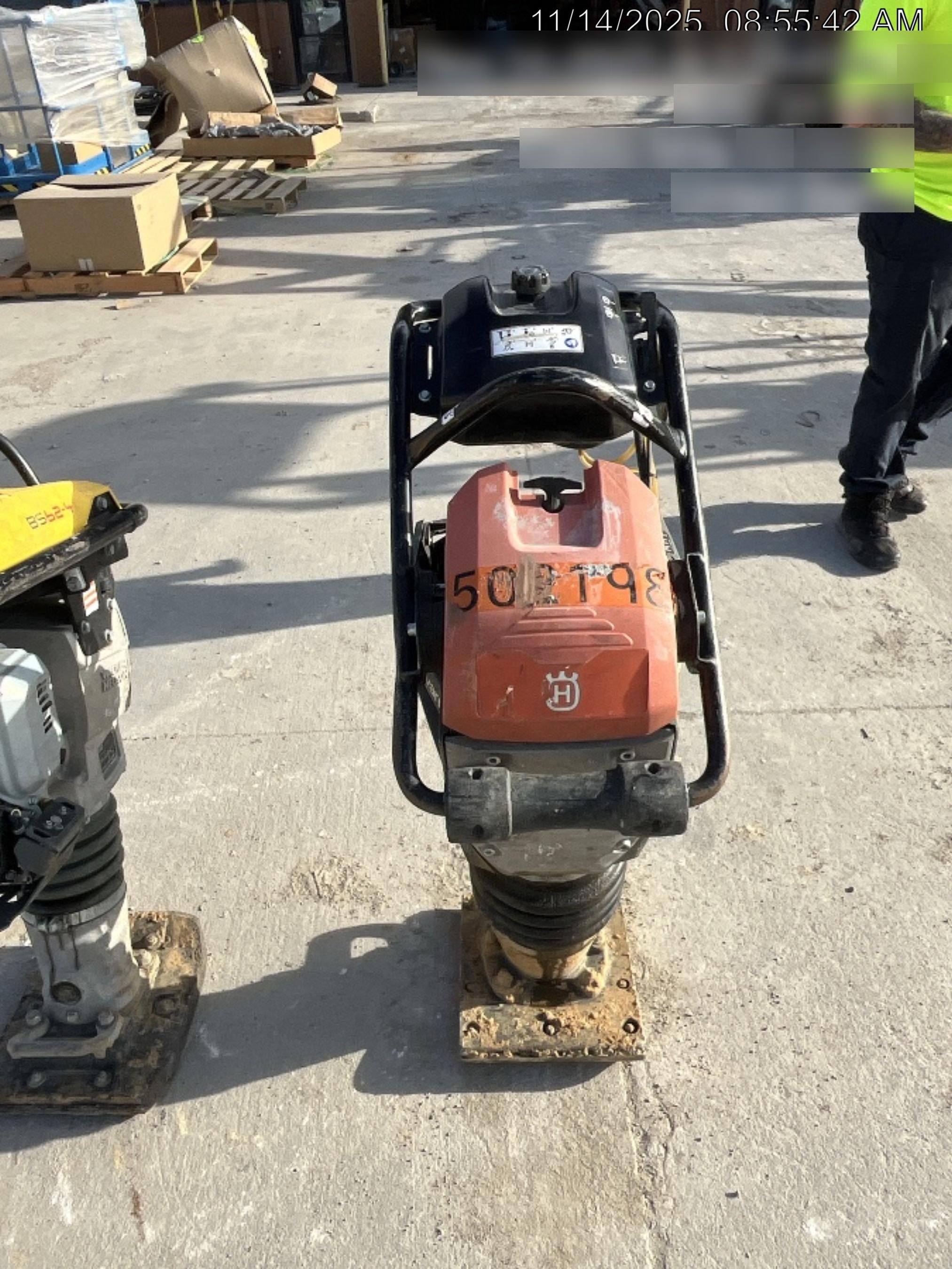 2025 HUSQVARNA LT6005