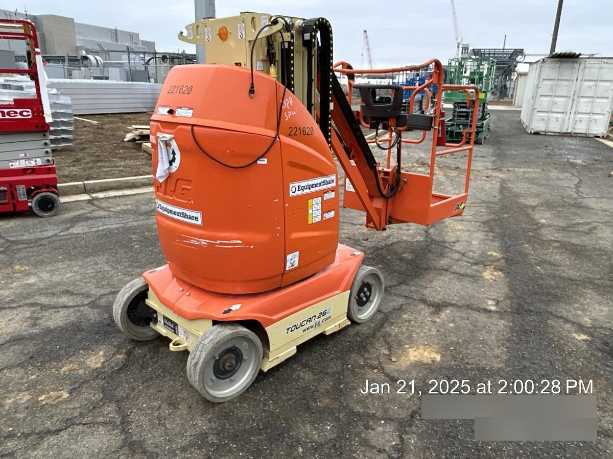 2022 JLG 26E