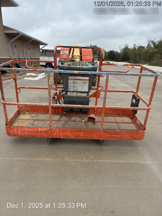 2019 JLG 660SJ