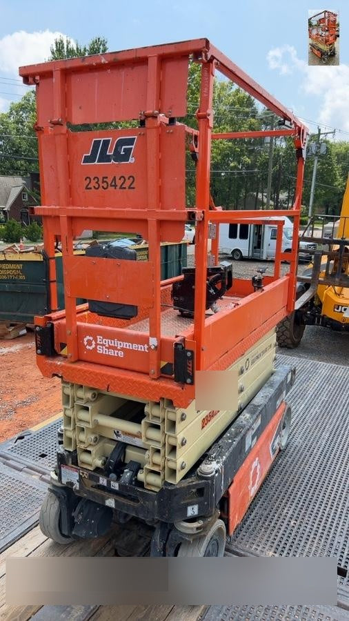2022 JLG ES1932
