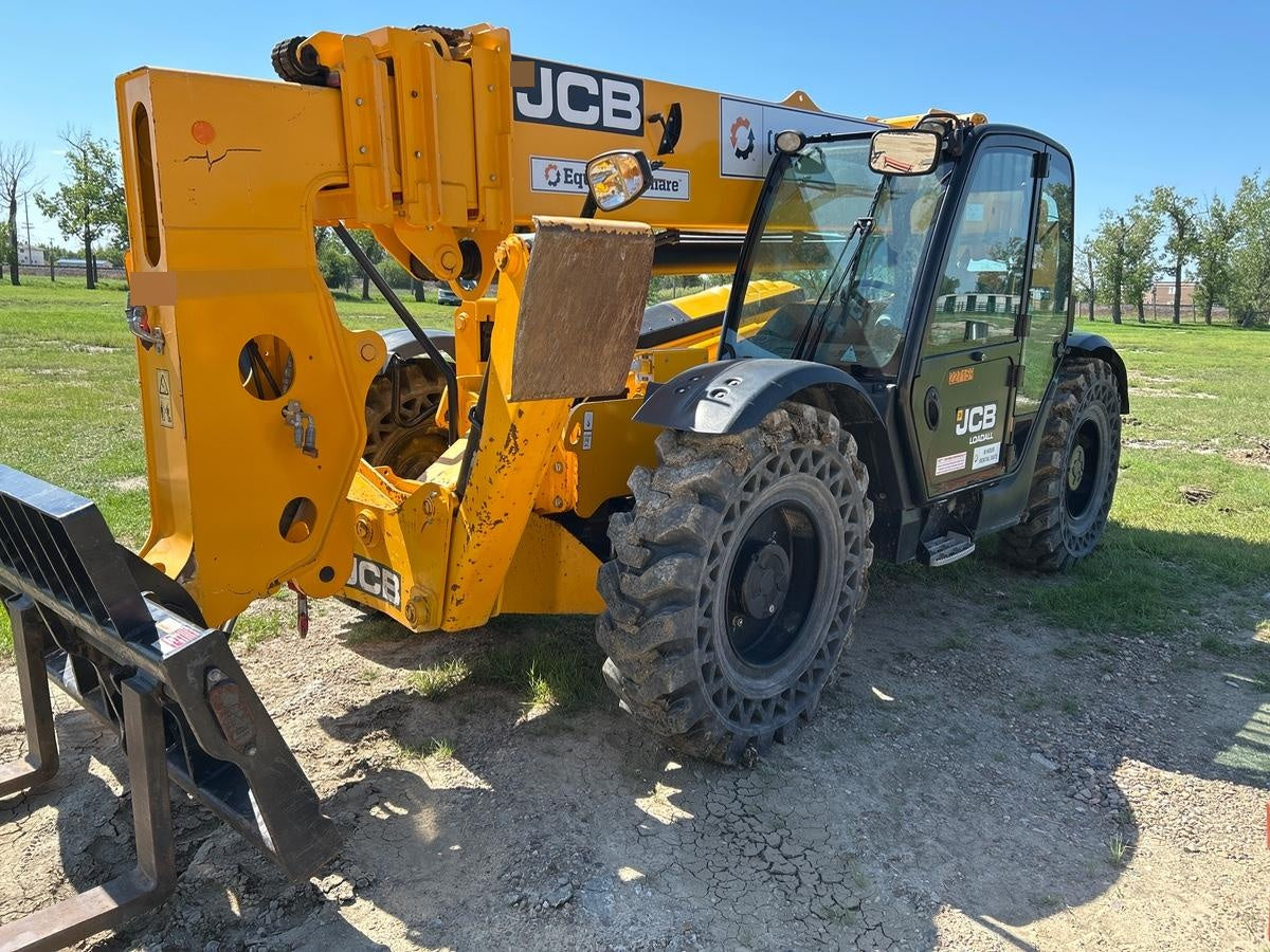 2022 JCB 510-56