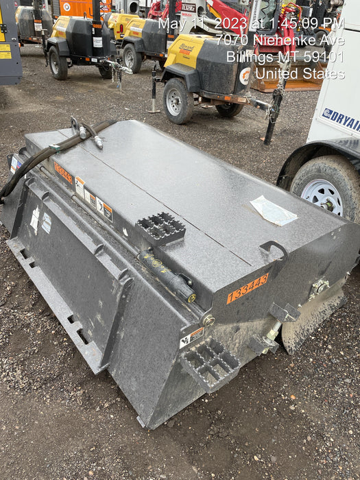 2020 PALADIN Sweepster SB72