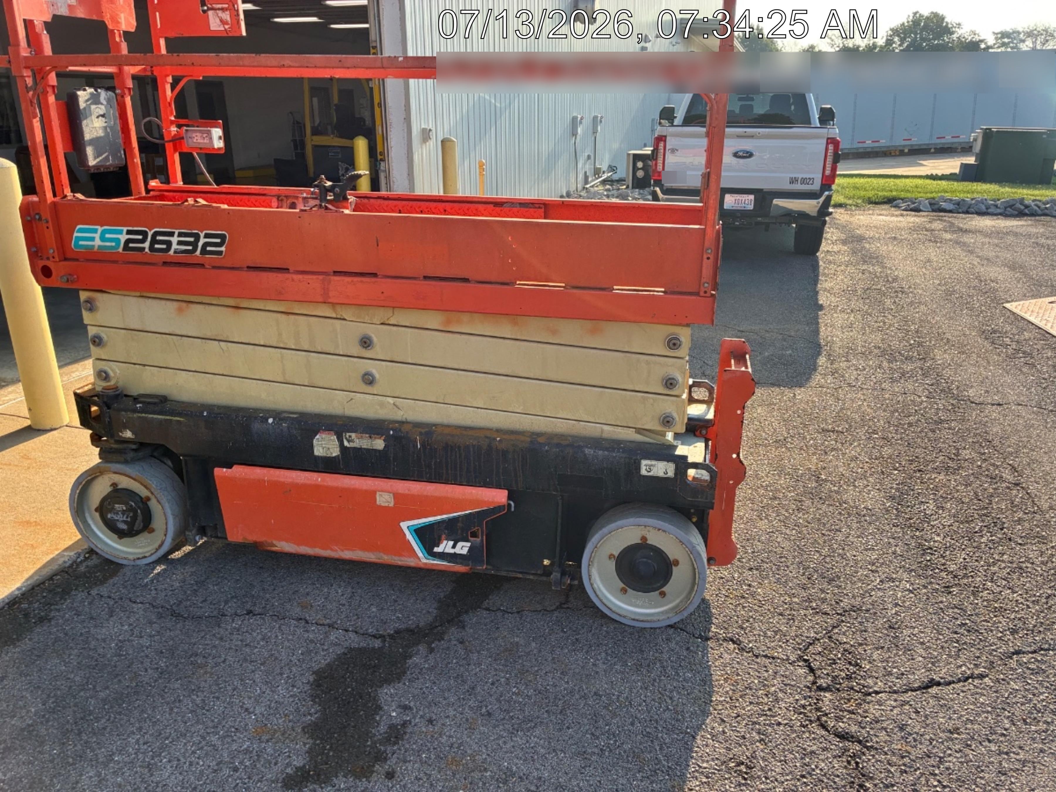 2022 JLG ES2632