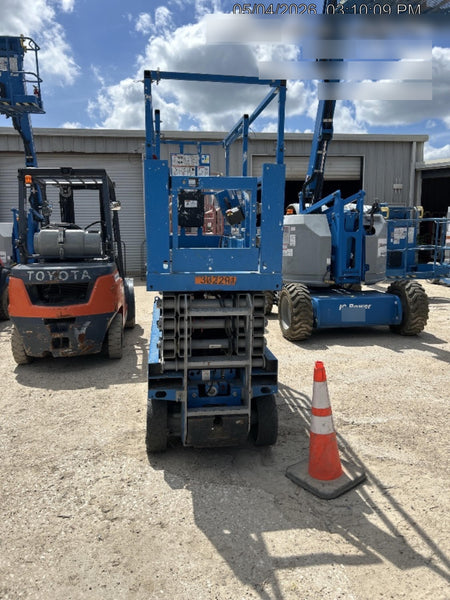 2023 GENIE GS-2632