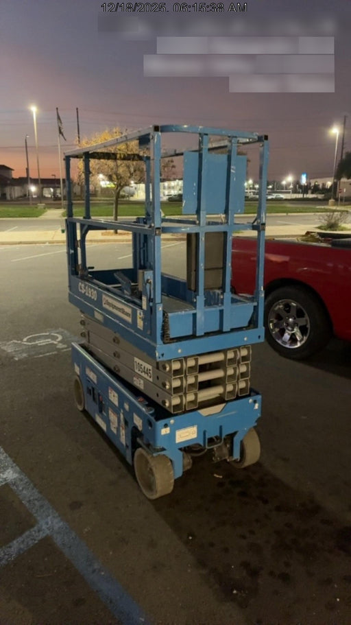2020 Genie GS-1930 Solid Non Marking Tires, Beacon, Folding rails with half height swing gate, 800W Inverter
