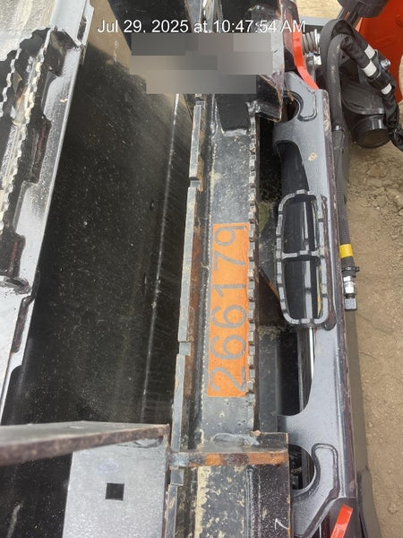 2022 TAKEUCHI 48" Pallet Forks - Takeuchi