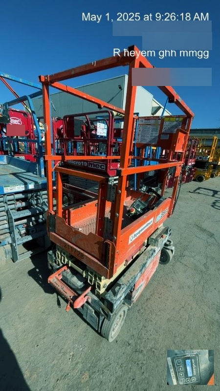 2022 JLG ES1330L