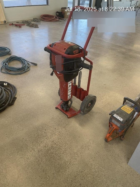 2021 HILTI TE 3000-AVR