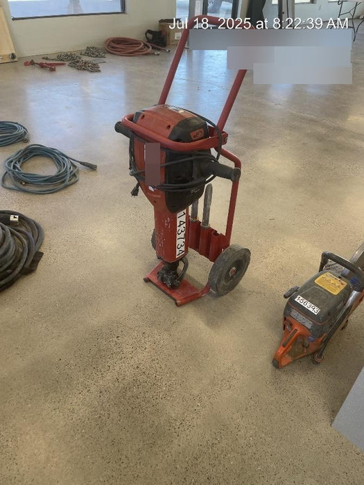 2021 HILTI TE 3000-AVR