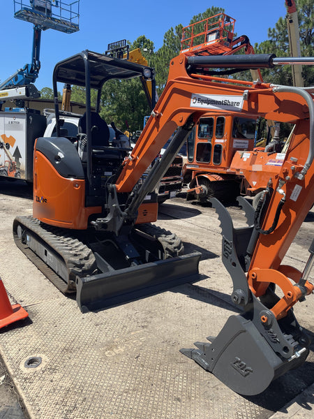 2022 HITACHI ZX26U-5N