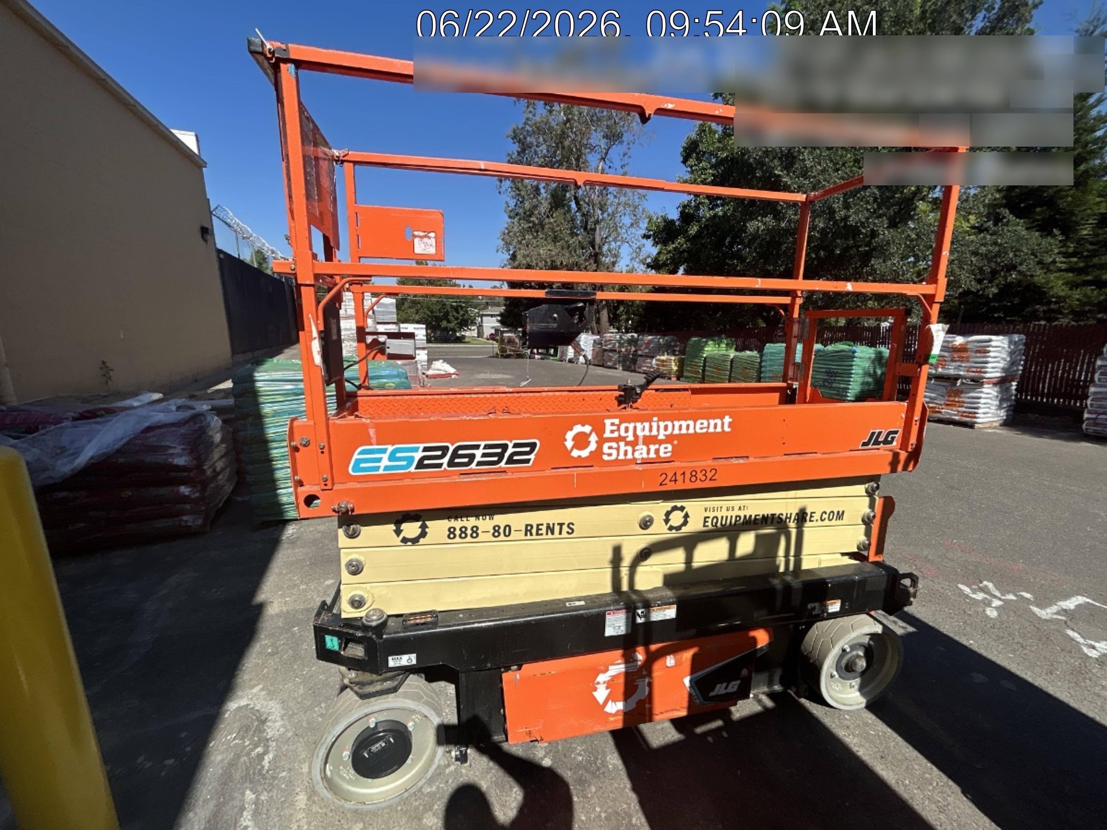 2022 JLG ES2632