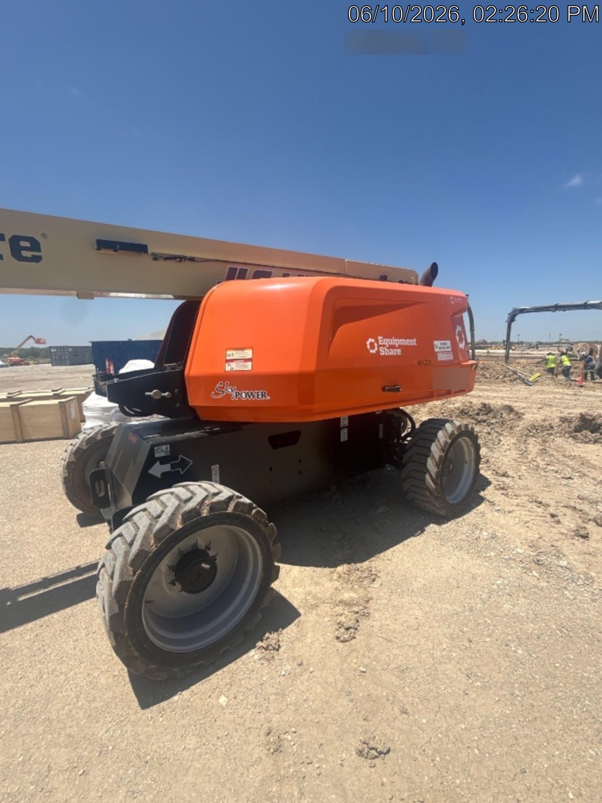 2024 JLG 660SJ