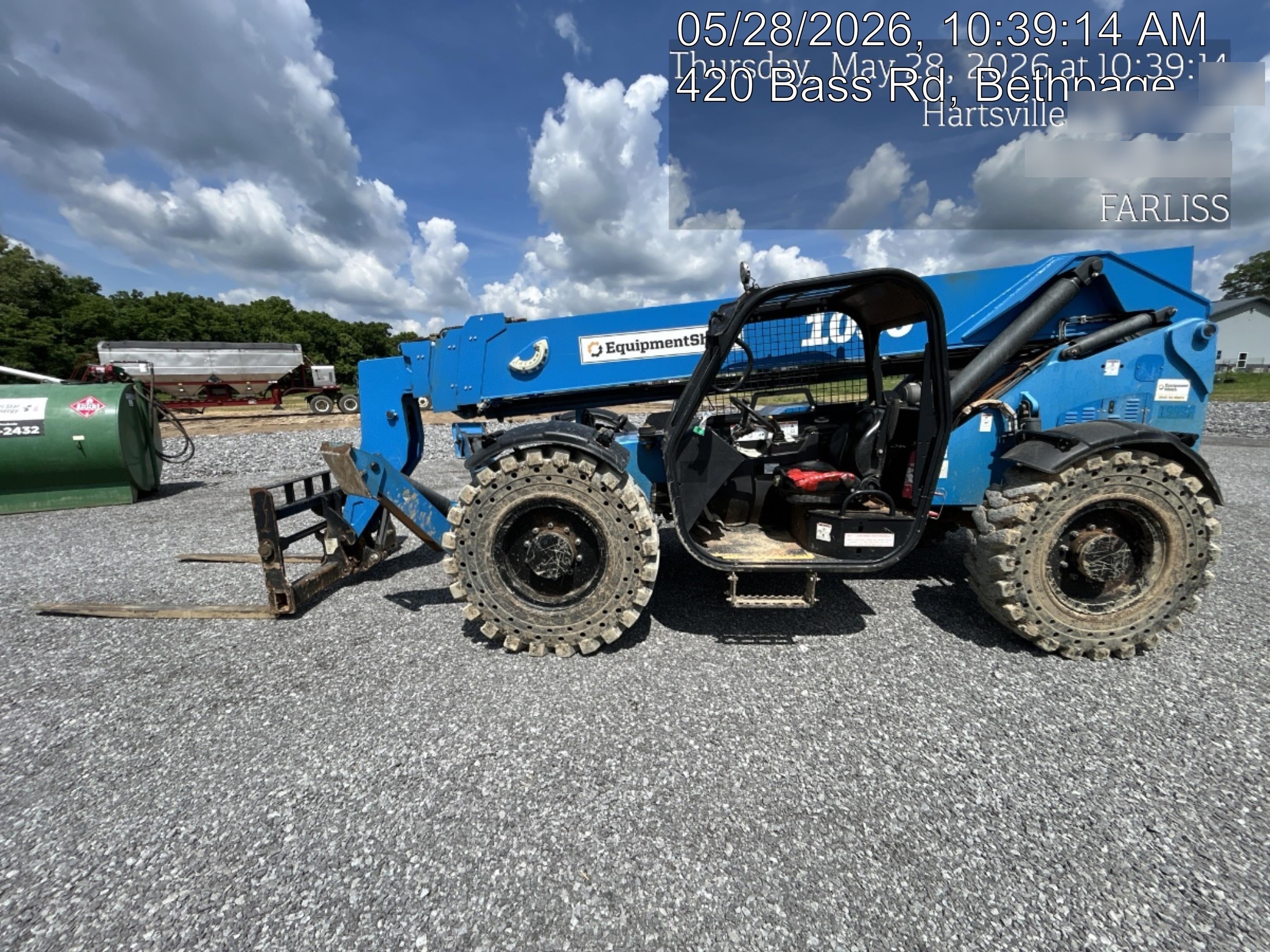 2018 Genie GTH-1056 Genie GTH-1056 w/ROPS, Work Lights, Solid Tires, RH Cab Mesh, Beacon, 60" Carriage and Forks