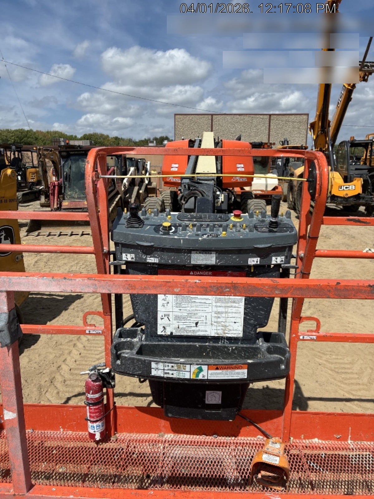 2025 JLG 660SJ