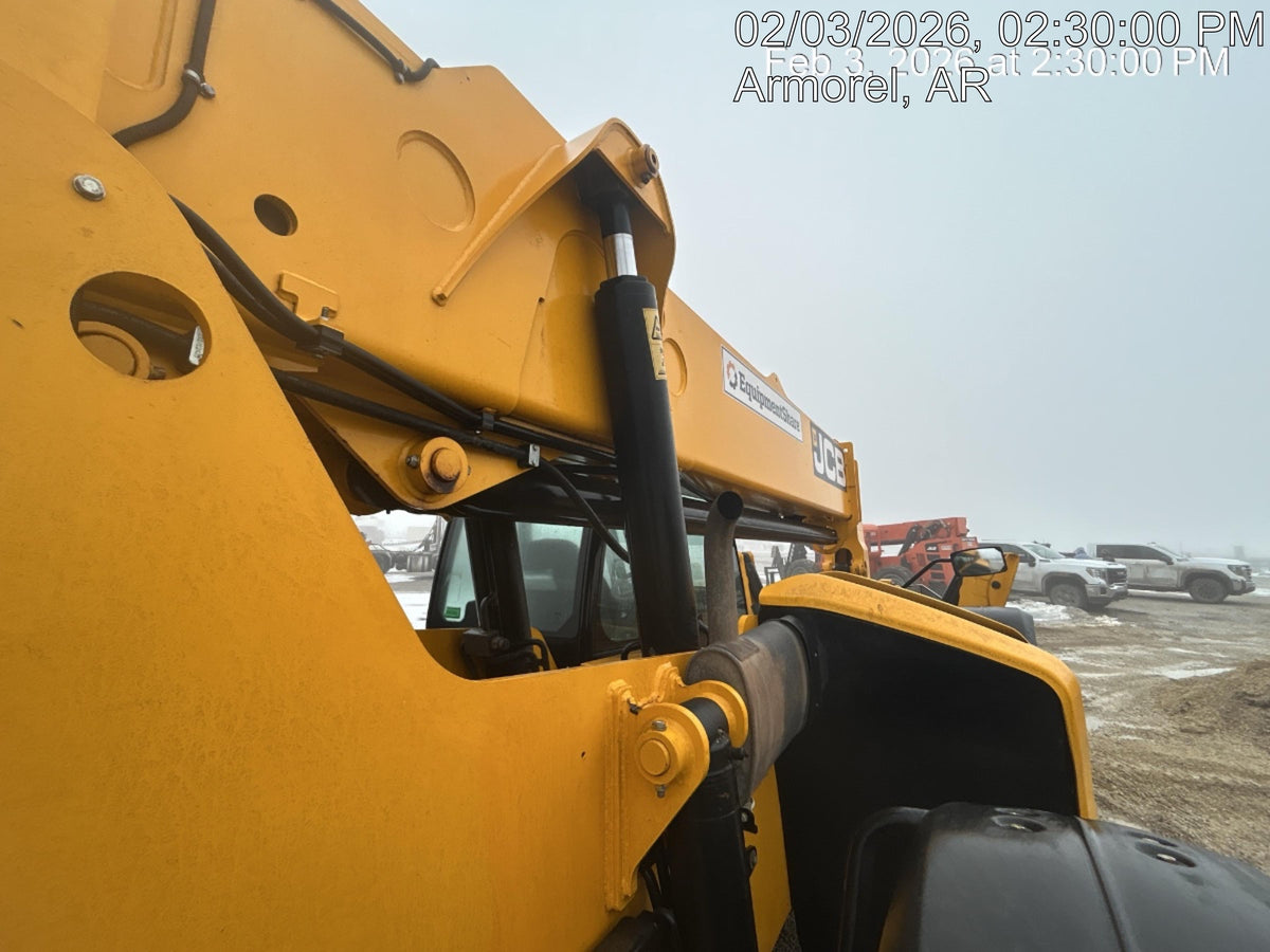 2022 JCB 512-56