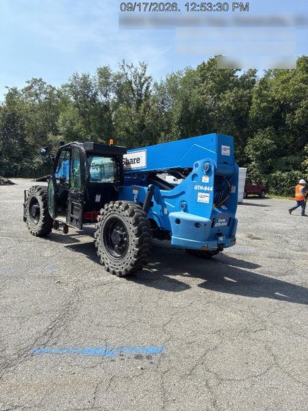 2021 GENIE GTH-844
