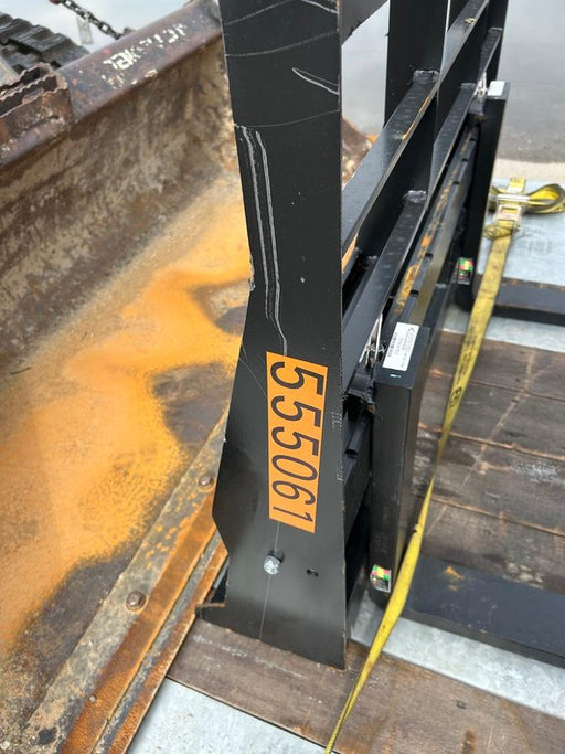 2025 ARROW MATERIAL HANDLING F5100CB - 72"