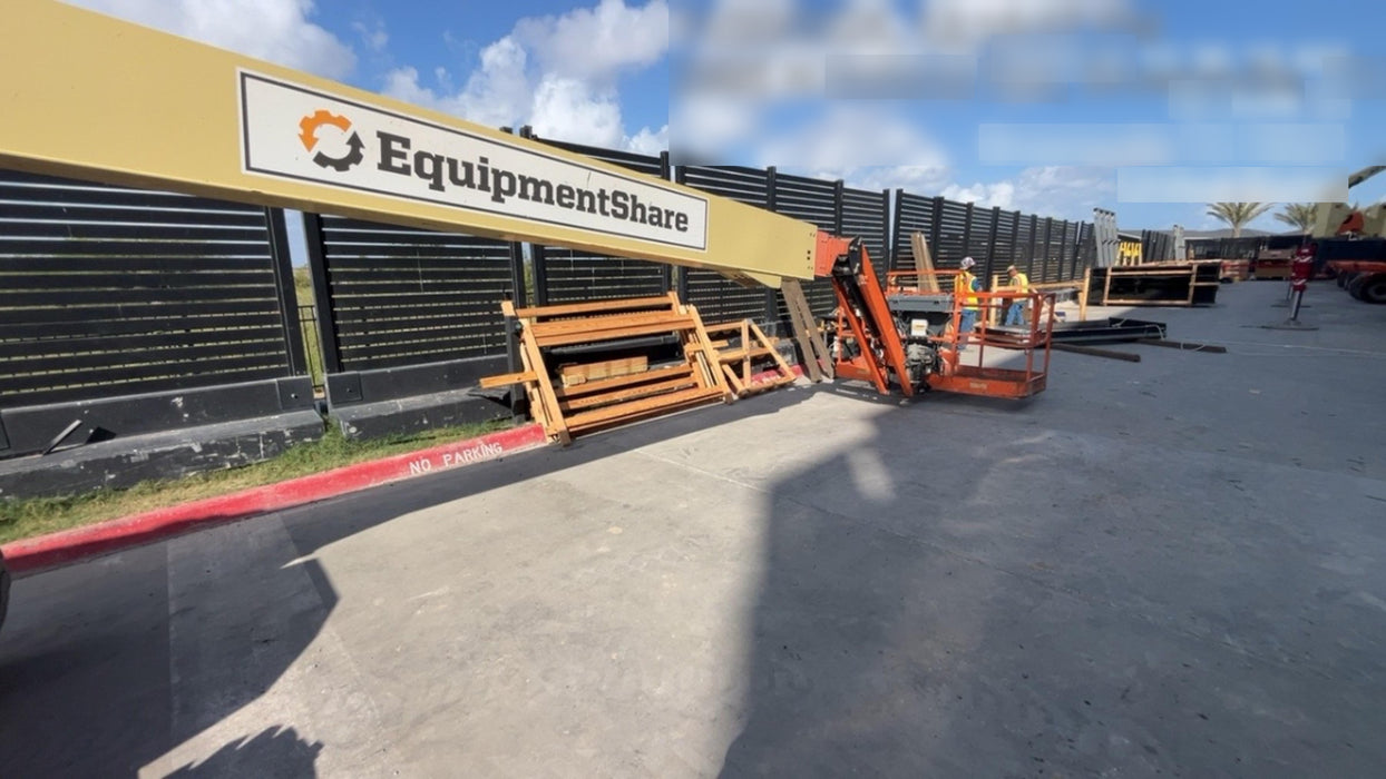 2019 JLG 860SJ
