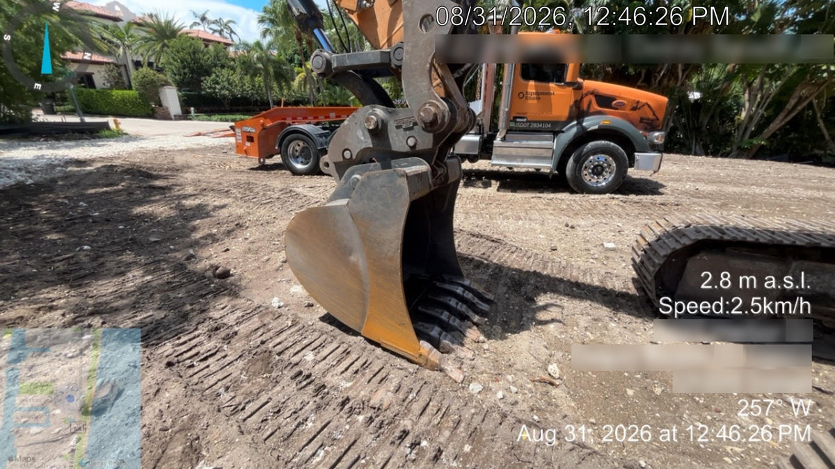2023 CASE CX300E