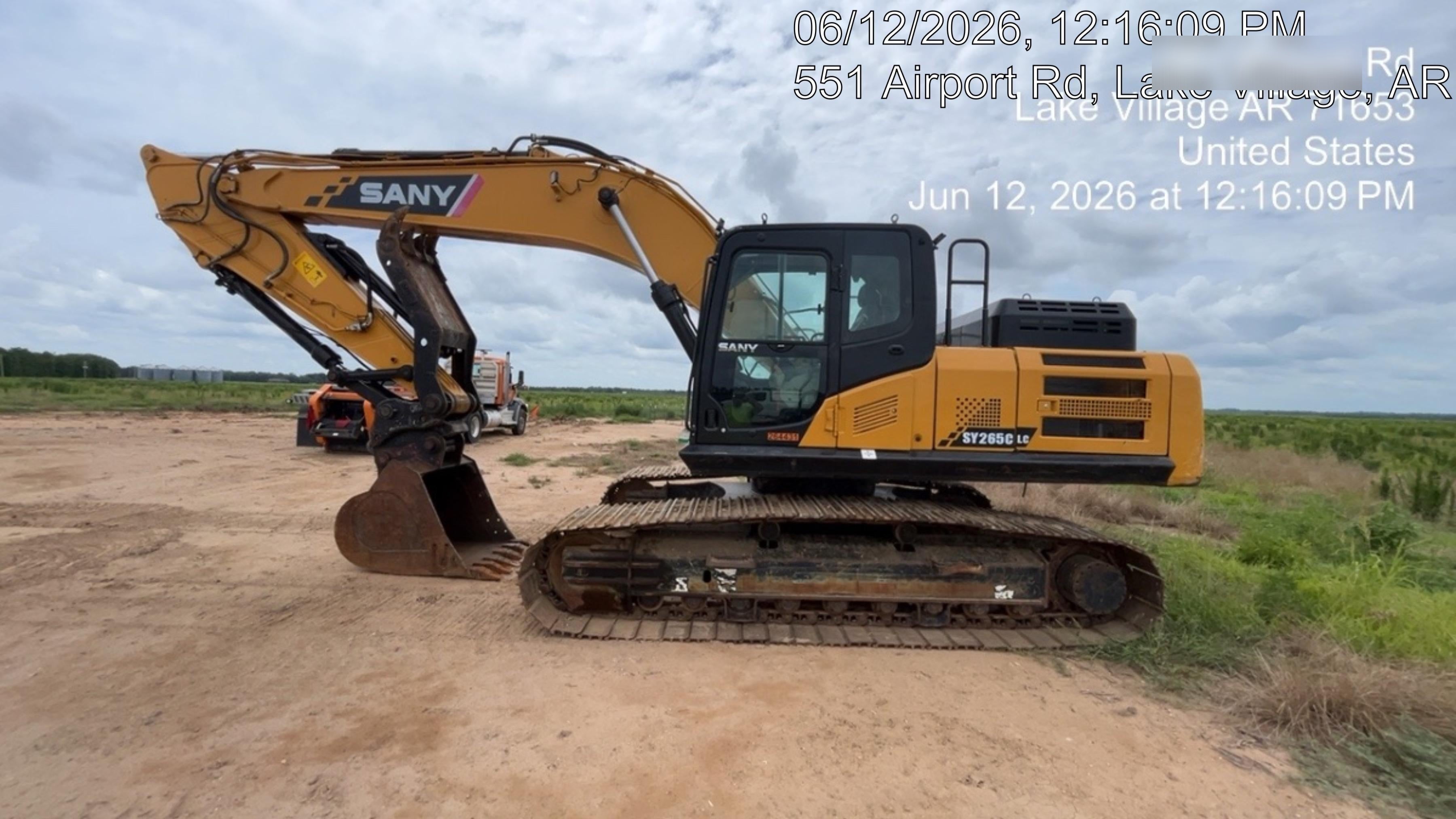2022 SANY SY265C