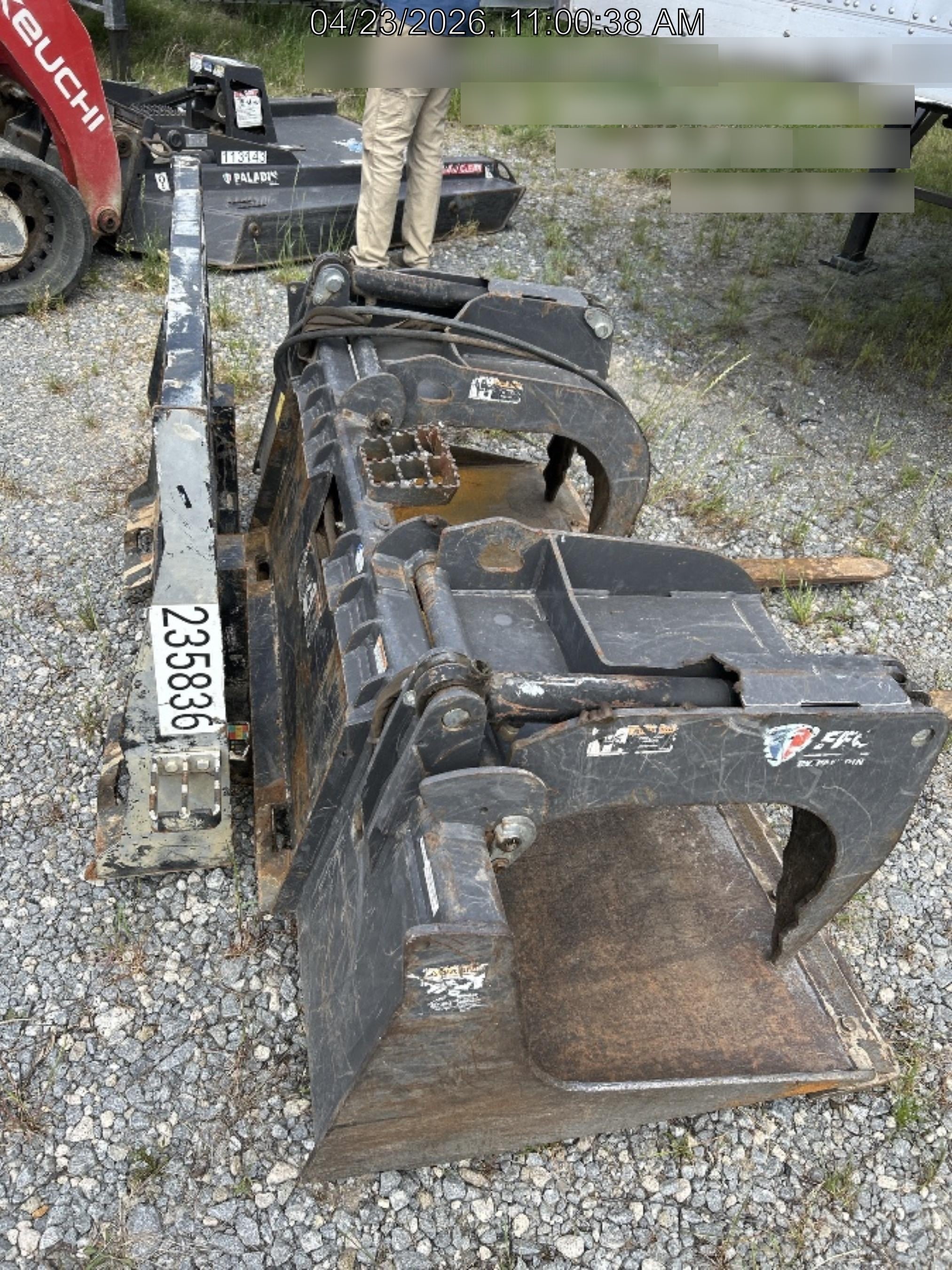 2019 PALADIN 76" Scrap Grapple Bucket - Paladin