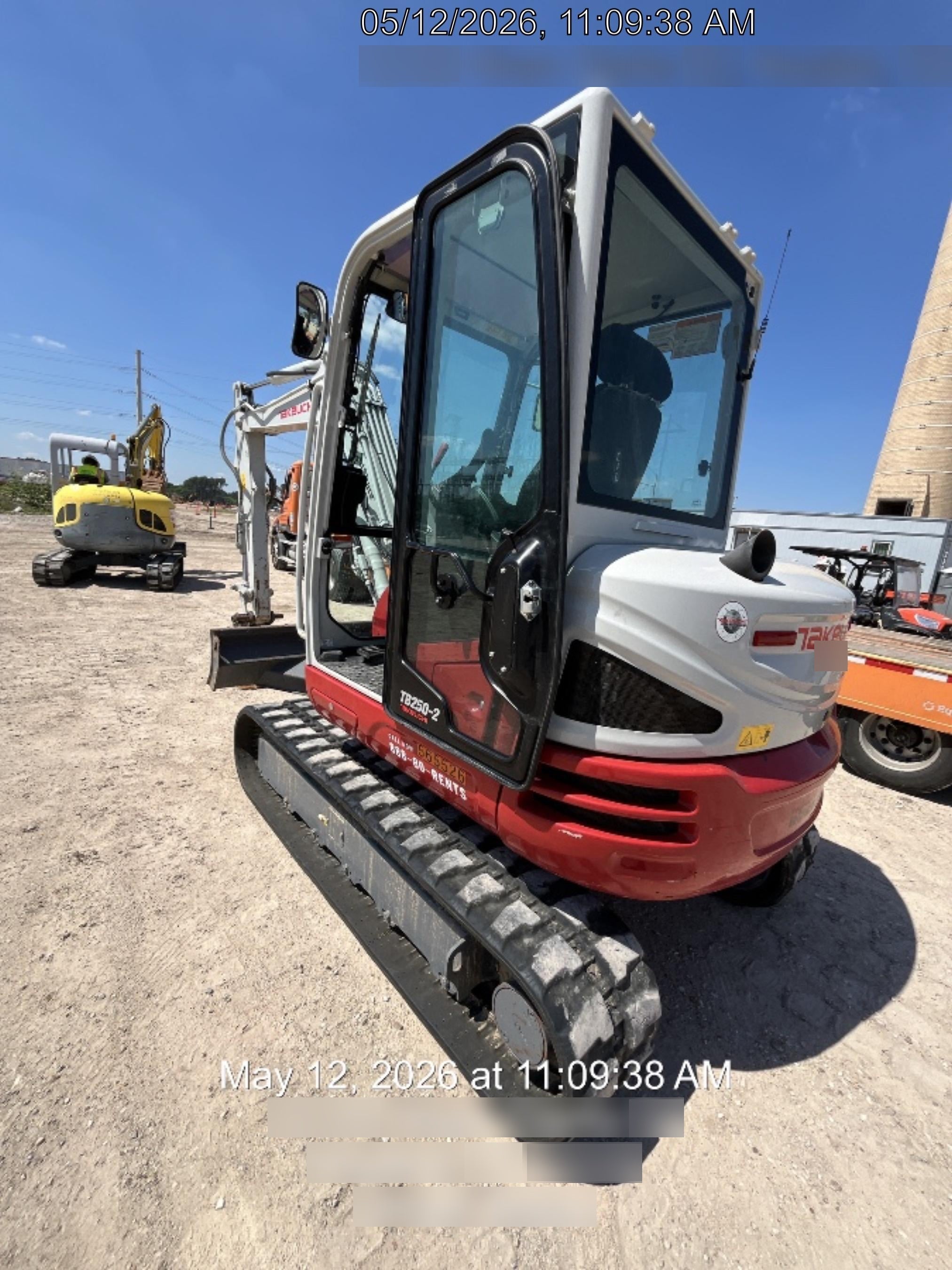 2025 TAKEUCHI TB250-2CR